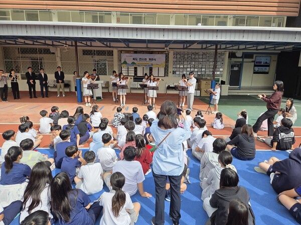 독도박물관 태국 방콕한국국제학교 교내에 독도상설전시관 개관식 모습(사진제공=울릉군청)