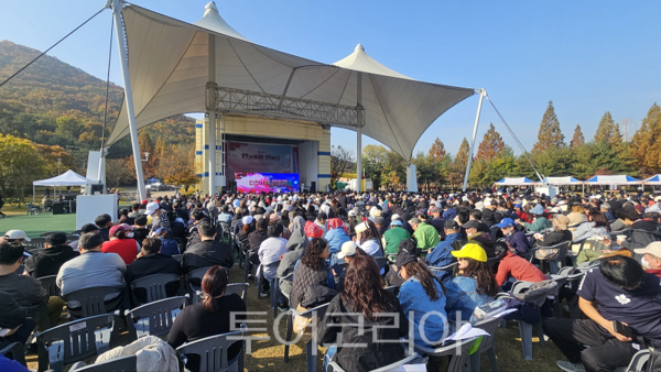 인천광역시가 7일 인천대공원 어울큰마당에서 인천 자활인들의 축제 ‘제22회 인천 자활한마당’을 개최하고 있다.