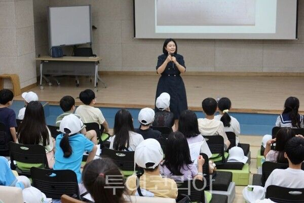 꼬북 클럽 김혜정 작가와의 만남/투어코리아뉴스 김경남 기자