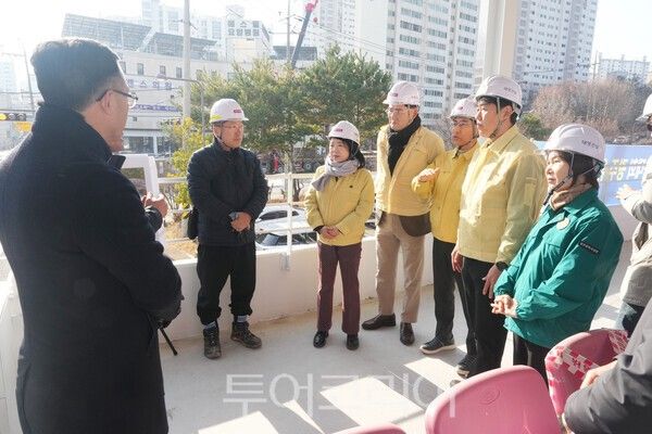 광주시의회 산업건설위원회는 10일 도시철도 2호선 1단계 공사가 진행 중인 2공구와 3공구 현장을 방문했다. /사진-광주시의회