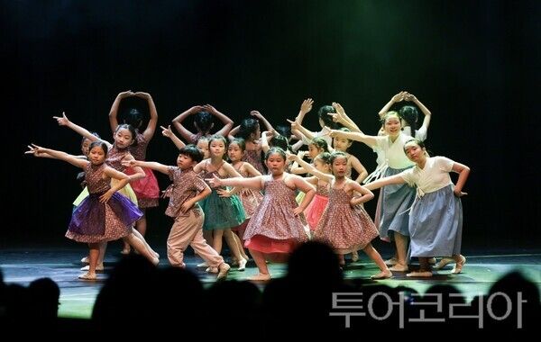 ▲꿈의 무용단 정기공연 모습. /사진-논산문화관광재단