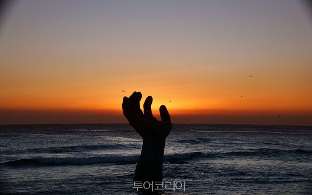 포항 호미곶 상생의손/ 사진 -경상북도문화관광공사