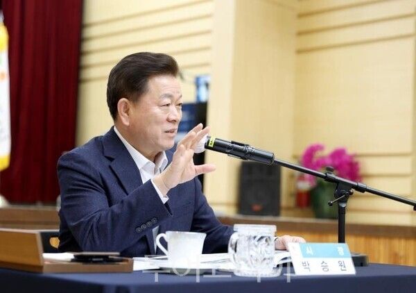 박승원 광명시장/투어코리아뉴스 정명달 기자