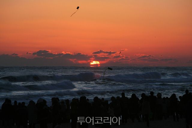 경포해수욕낭 일출/사진=한국관광공사