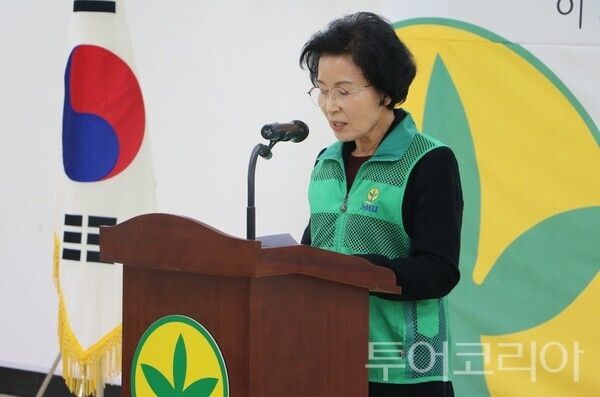 ▲김순애 새마을문고공주시지부 회장의 대회사 모습. /사진-공주시새마을