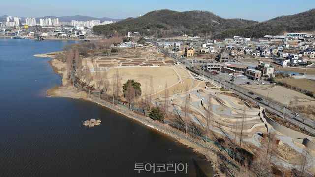 아산 신정호정원 전경/사진-아산시​