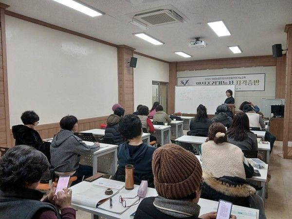 영양군 농업기술센터 양식조리기능사 자격증반 운영 모습./사진-영양군