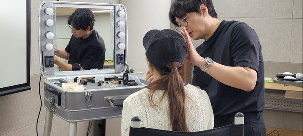평생학습 프로그램 화장 특강 모습(사진제공=용산구청)