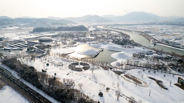 순백의 순천만 국가정원 풍경/사진-순천시