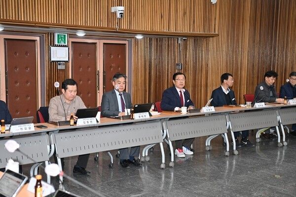 이현재 하남시장 정책모니터링단 정기회의 참석 모습(사진제공=하남시청)