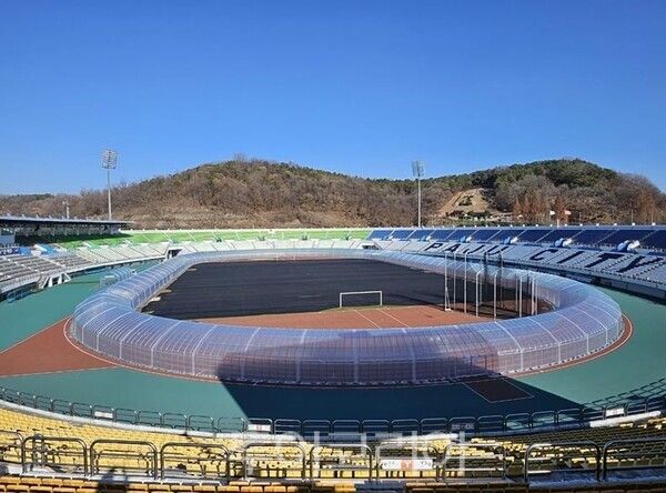파주스타디움 전경 사진/투어코리아뉴스 정명달 기자