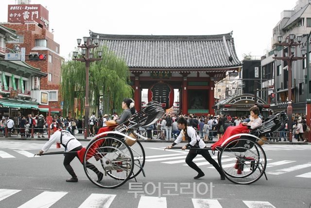 일본 도쿄 아사쿠사/사진-투어코리아