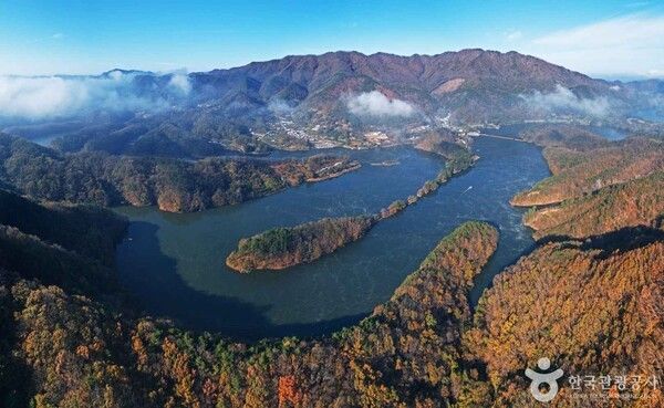 부소담악 출처-포토코리아&nbsp;라이브스튜디오