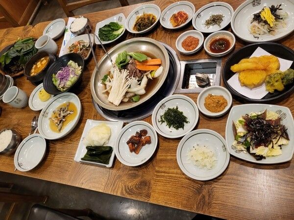 경주 (출처 = 교동쌈밥 경주)