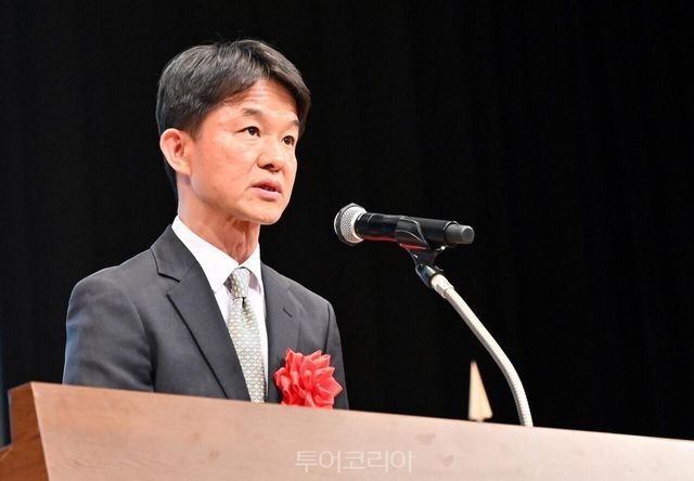 용호성 문화체육관광부 제1차관이 14일 일본 도쿄 이노홀에서 열린 ‘2025-2026 한일중 3국 문화교류의 해 개막식’에 참석해 축사를 하고 있다./사진-문체부