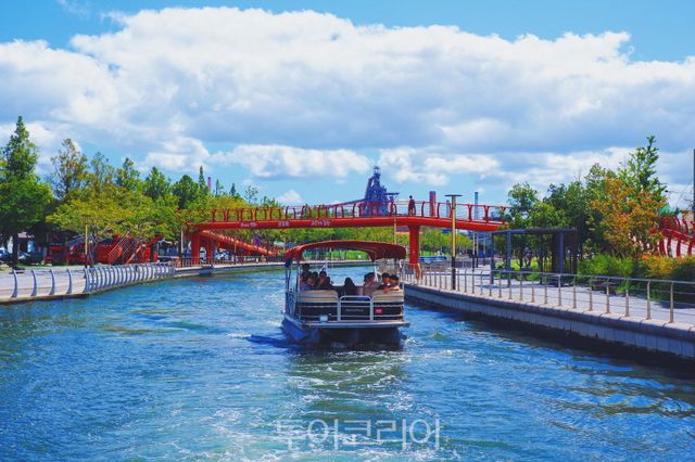 포항운하 유람선/사진-포항크루즈