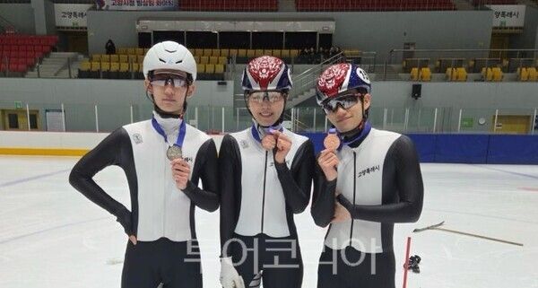빙상팀 홍경환,김아랑,이성우 선수/투어코리아뉴스 정명달 기자