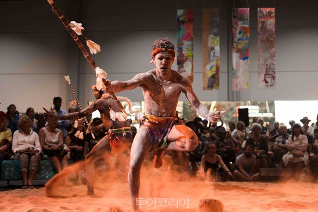 &nbsp;다윈 원주민 아트 페어 /사진 출처 – 호주관광청&nbsp;