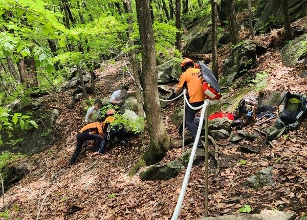 남양주소방서 산악구조 모습(사진제공=남양주소방서)