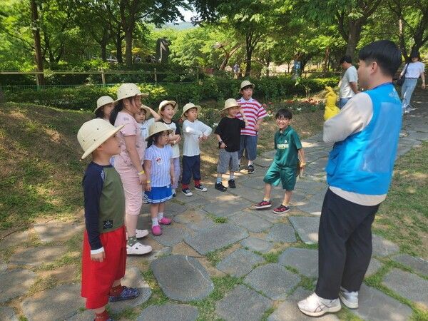 예천곤충생태원 방문객 모습(사진제공=예천군청)