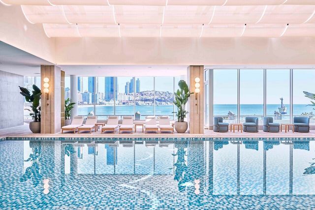 웨스틴 조선 부산 수영장