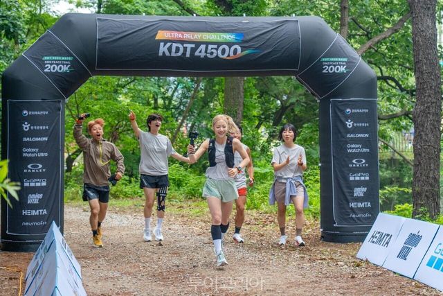 DMZ PEACE TRAIL 200K 첫번째 주자 '심으뜸' DMZ PEACE TRAIL 200K 첫번째 주자 '심으뜸' 출발 모습/사진-한국관광공사
