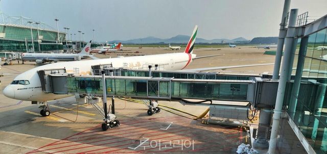 에미레이트 보잉 777기종/사진-투어코리아