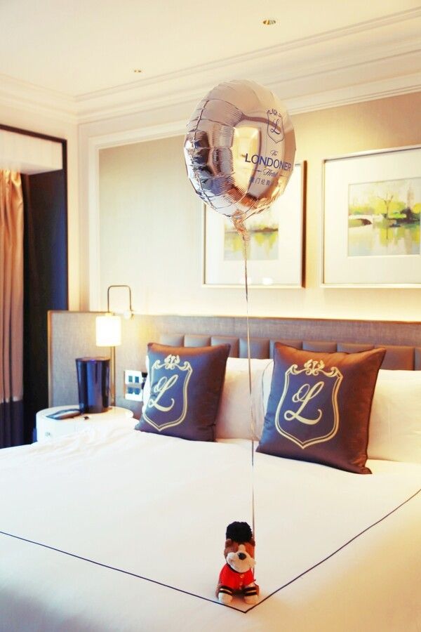 영국의 귀족 분위기를 연출한 더 런더너 침실 (사진. 김관수)