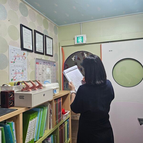 어린이집 내 식중독 사고 예방 안전 점검 모습(사진제공=광주시청)