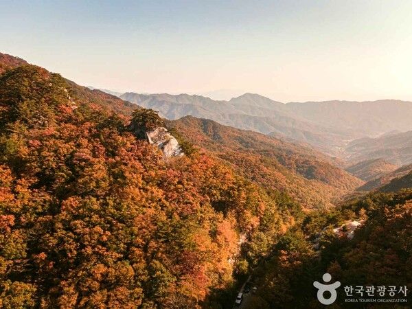 용화산 (ⓒ한국관광공사 포토코리아-강원지사 모먼트스튜디오)