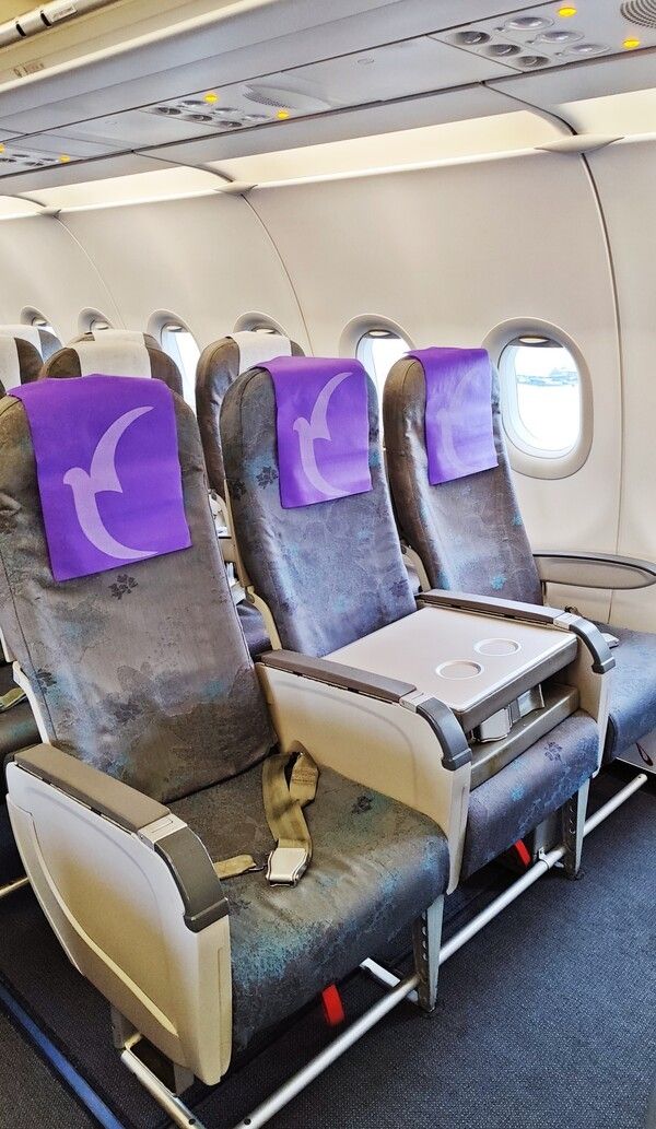 가운데 좌석을 비워 더욱 쾌적한 플렉스 이코노미 클래스