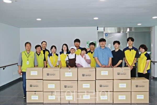 당진시는 30일 민들레일터에서한전KPS(주)와 협력해 총 400만 원 상당의 농식품을 지원했다. /사진-당진시