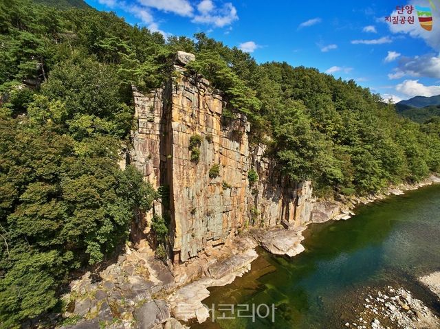 단양군 지질 명소 '사인암' / 사진-단양군