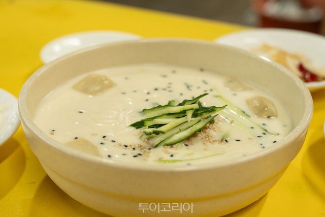 대정오일장 오메기시장 콩국수/사진-제주관광공사