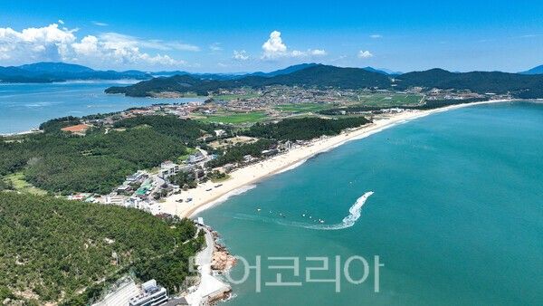 신지 명사십리 해수욕장. /사진-완도군