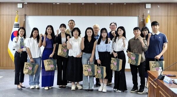 외국인유학생 한국어말하기대회에 참가한 유학생들./사진-경북도