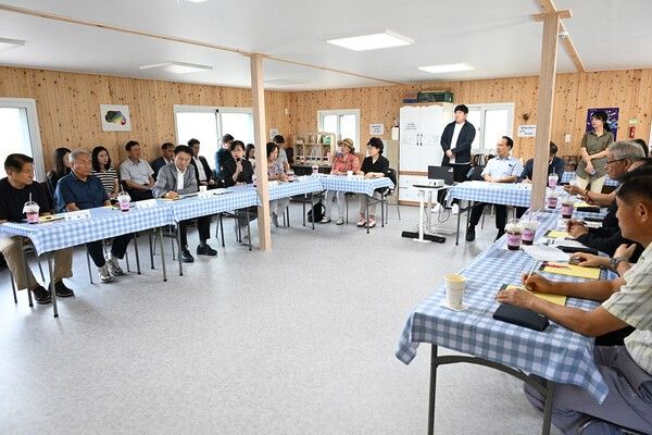 김동근 의정부시장 신곡권역 현장 티타임 진행 모습(사진제공=의정부시청)