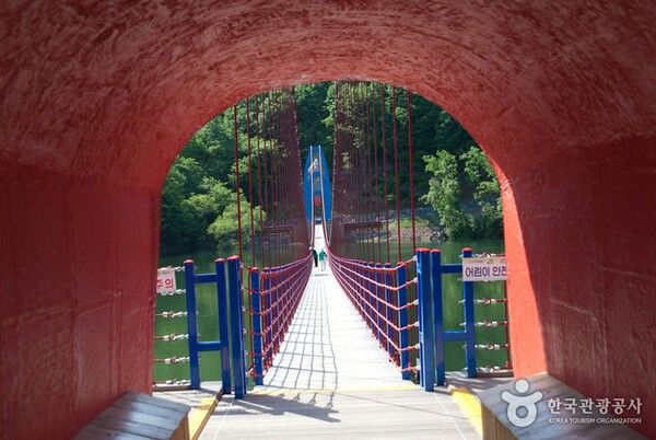 천장호출렁다리&nbsp;(ⓒ한국관광공사 대한민국 구석구석)
