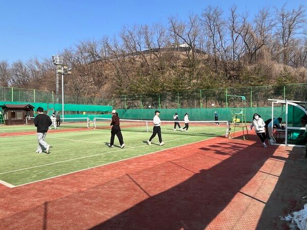 테니스 교실(사진제공=광진구청)