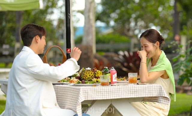 트로피컬 프루트 월드 – 뉴사우스웨일스 듀란바/출처 – MBN 돌싱글즈7 스틸컷 스카이 포인트 전망대 – 퀸즐랜드 골드코스트 서퍼스 파라다이스/출처 – MBN 돌싱글즈7 스틸컷