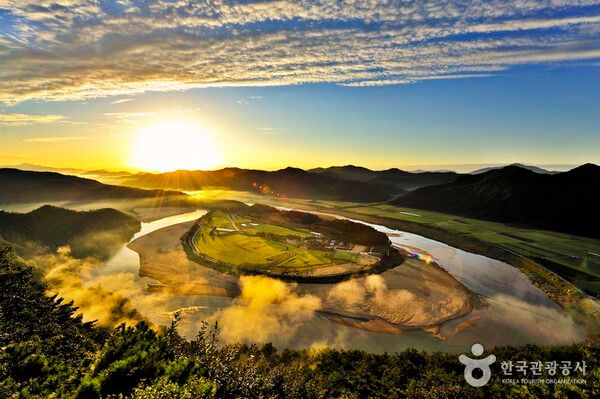 회룡포&nbsp;(ⓒ한국관광공사 대한민국 구석구석)&nbsp;