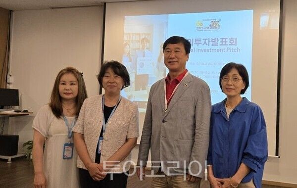 모의창업 및 투자발표회 참관한 이택수 도의원/투어코리아뉴스 김경남 기자