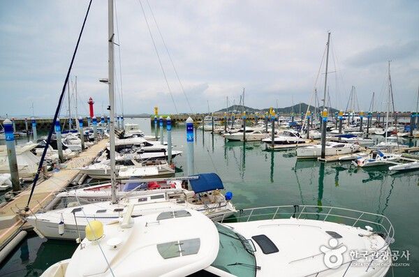 전곡항&nbsp;(ⓒ한국관광공사 대한민국 구석구석)