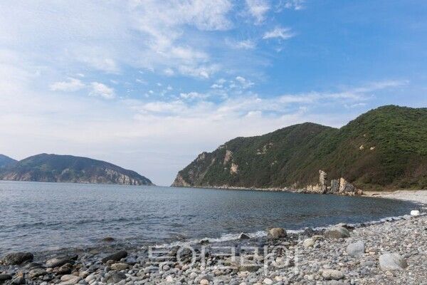 옹진군 덕적도 능동자갈마당/투어코리아뉴스 이창호 기자