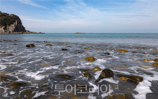 인천섬(덕적도 능동자갈마당) 이미지(사진출처: 인천 도시경관 아카이브 / 작가 홍승훈)