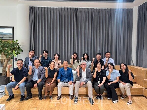 제주도와 제주관광공사는 최근 제주웰컴센터에서 반려동물 관광산업 관계자들과의 간담회를 개최했다. /사진-제주관광공사