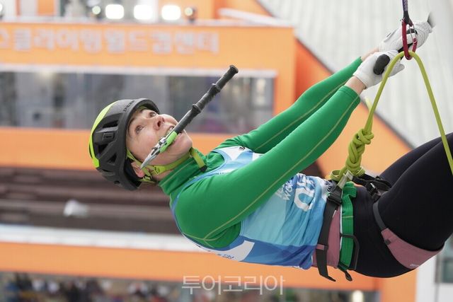 외국인 선수 경기모습/제공=대한산악연맹