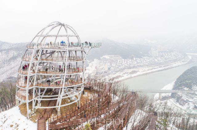 단양 만천하스카이워크 설경/사진=단양관광공사