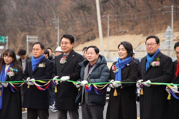 남양주시가 12일 화도읍 창현리 일원에서 시민들과 함께 국지도 86호선 창현-금남 구간 준공 현장점검을 실시 했다 [사진 = 남양주시]