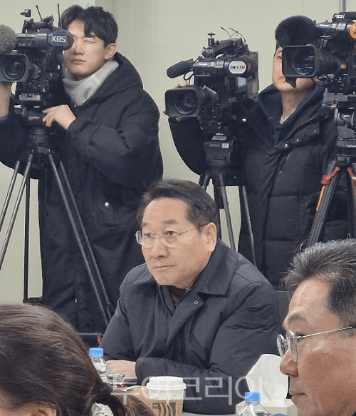 유정복 시장이 13일 서울7호선 청라연장선 건설공사 현장을 방문해 안전관리 실태를 점검하고 있다.&nbsp;2026.01.13. / 투어코리아 이창호 기자